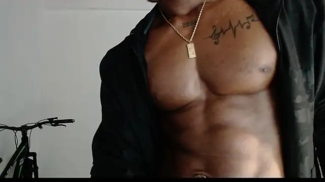 drake_brwon_23 Live XXX Chat