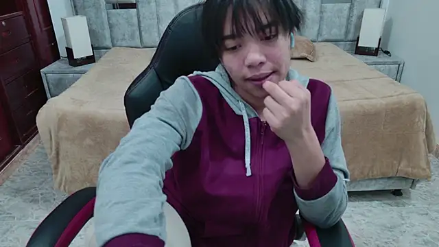 laureentt_'s Live XXX Chat