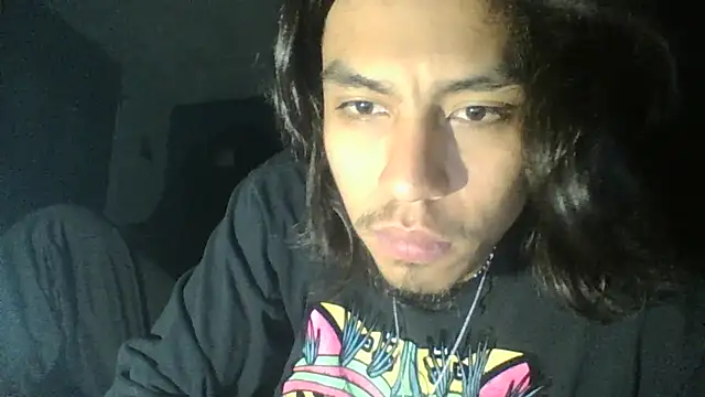 AlexAlejandro13のウェブカメラショー