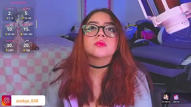 AnngelaSkye's Live XXX Chat