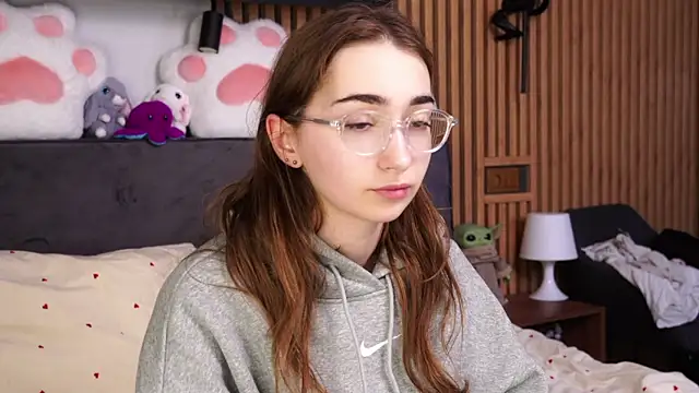 PollyBeev: απευθείας συνομιλία ΧΧΧ