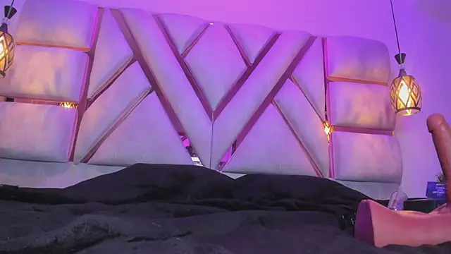 Czat XXX na żywo – shineevg