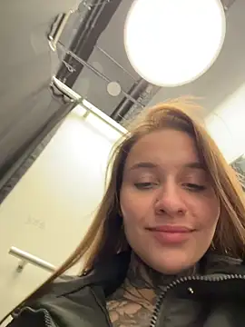 KishaMur's Live XXX Chat