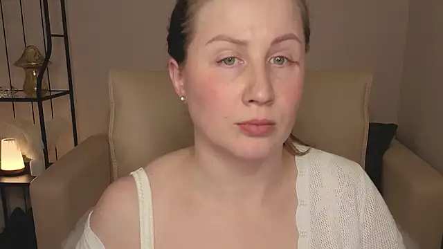 Helens_love Chat XXX live