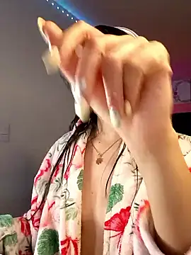 Chat XXX en directo de SallyWhitee