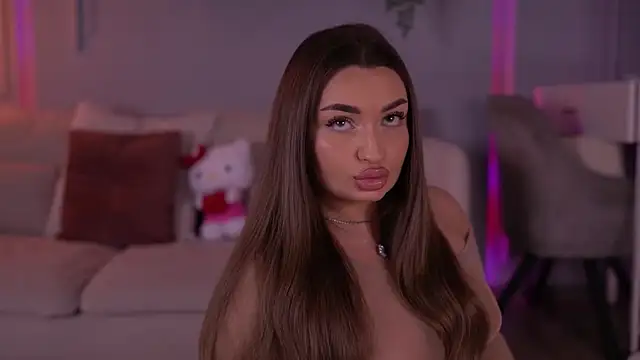MillaSerene Chat XXX live