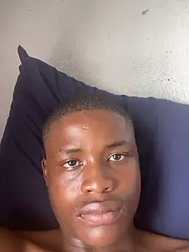 BenTen228: δ ιαδικτυακό σόου στην κάμερα