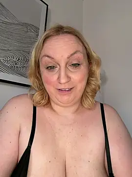 BBW_Nora Pertunjukan Webcam