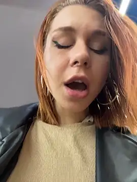 RosieSecret webcam show