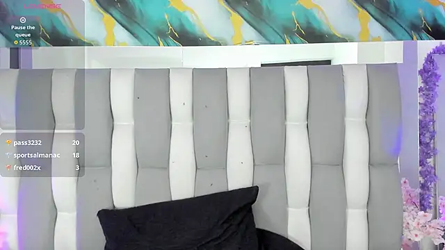 Chatroom XXX en direct de IsaDiiaz