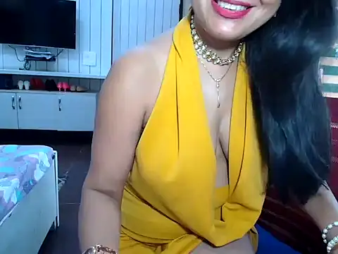 yourradhika 现场XXX聊天