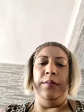 IndianLara's Live XXX Chat