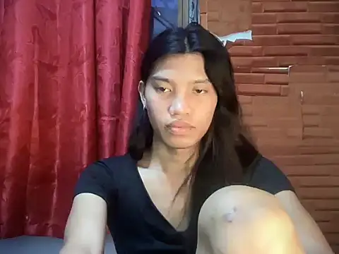 Show modela Yourgoddess_jayve na web-kameri