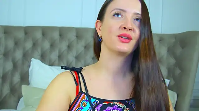 ElinaBellucci: απευθείας συνομιλία ΧΧΧ