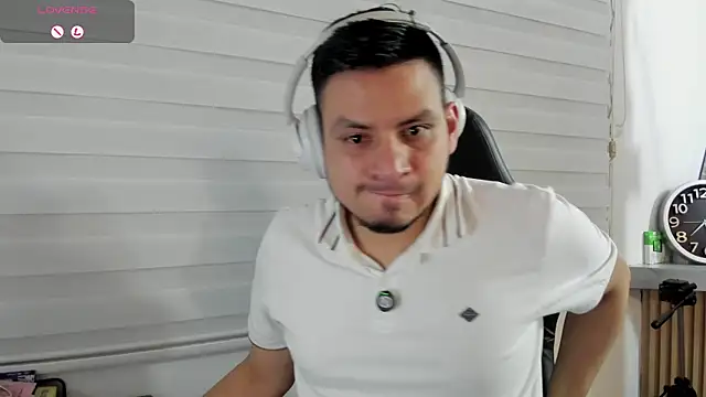 Chat XXX en directo de Rick_Adams