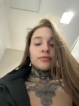 KishaMur: απευθείας συνομιλία ΧΧΧ