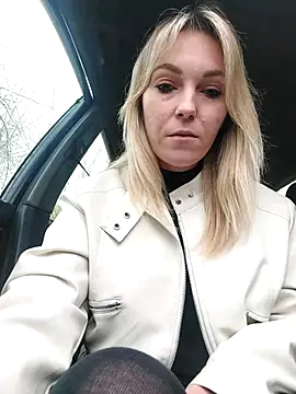 แชท XXX สดของ Yourblonde_69