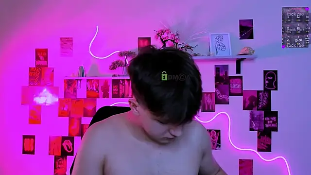 Webkamerová show travis_wolf_