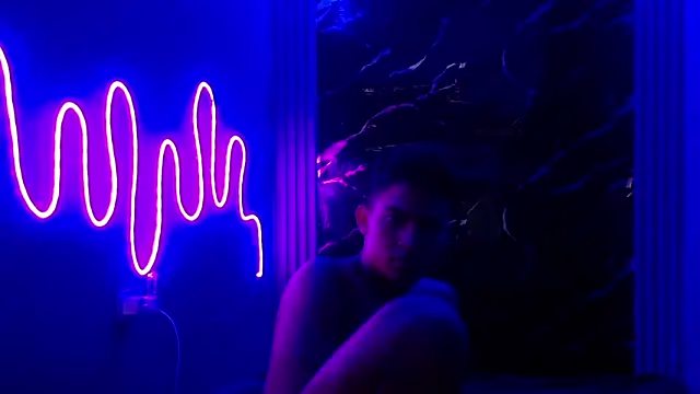 jamescurly00: διαδικτυακό σόου στην κάμερα