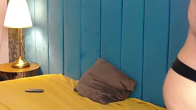 LaraHartt Chat XXX live