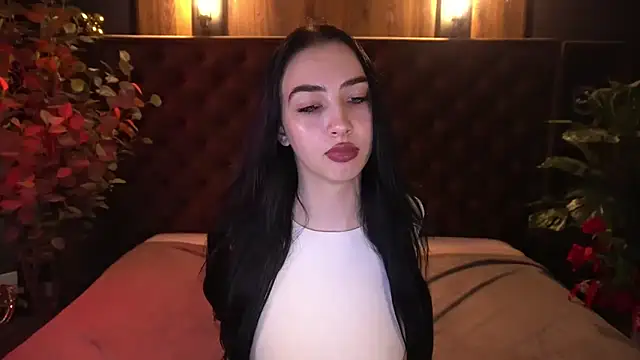 WildKittenX_'s Live XXX Chat