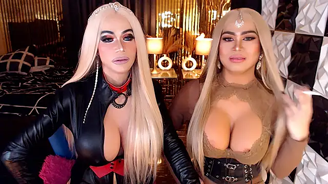 MonstrousCockDiva: διαδικτυακό σόου στην κάμερα