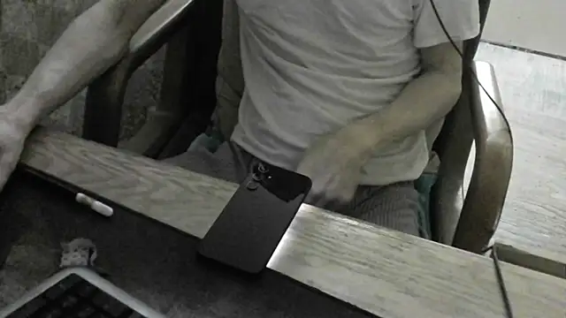 Pokazy przed kamerką – FiSTALiTY