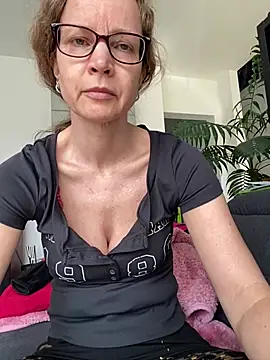 AnnikaRose: вебкам-шоу