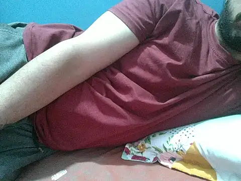 Precumboner: διαδικτυακό σόου στην κάμερα