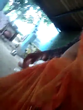 Monika_thakurr: διαδικτυακό σόου στην κάμερα