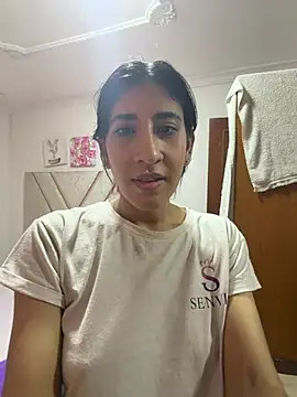 Chat XXX en directo de Violet_rousse7