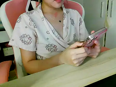 lucienguyen Show Webcam