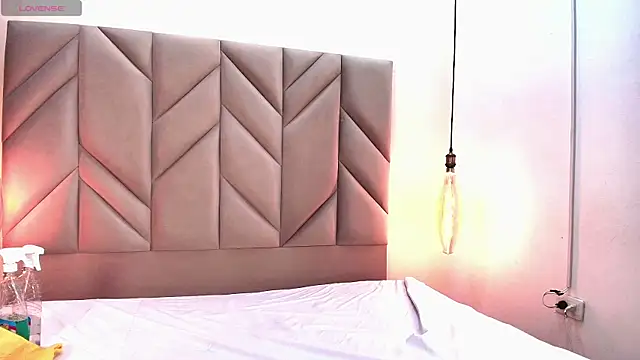 Chat +18 de SabrinaVantress ao vivo