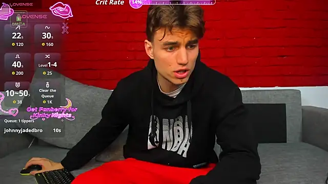 Kyle_Baker élő XXX-chatje