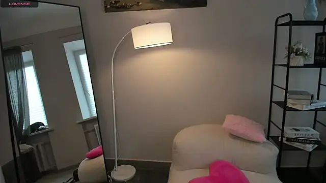 PeiLoynd live XXX chat