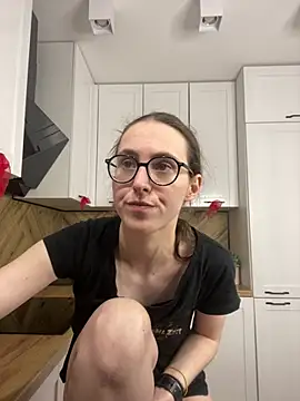 MartiniiSelenna's Live XXX Chat