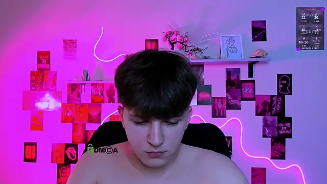 XXX chat uživo modela travis_wolf_