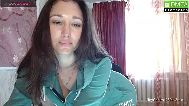 Linda_Ernestine Adlı Modelin Canlı XXX Sohbeti