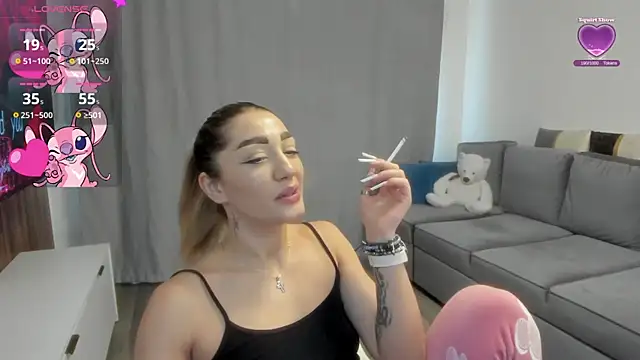 rossana_doll Adlı Modelin Canlı XXX Sohbeti