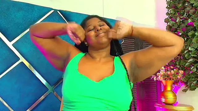 AlexaRousse4u Adlı Modelin Canlı XXX Sohbeti