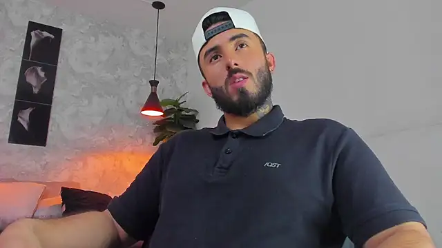 Show modela martin_foster_ na web-kameri