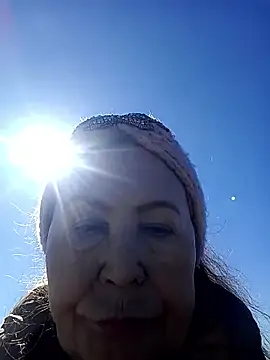 Hottie-Mom Webcam Show