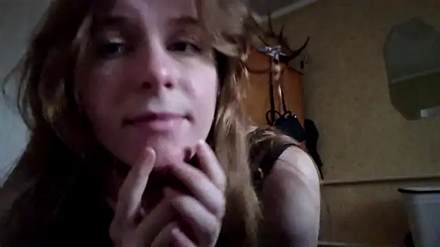 DonnaKucn Webbikameraesitys