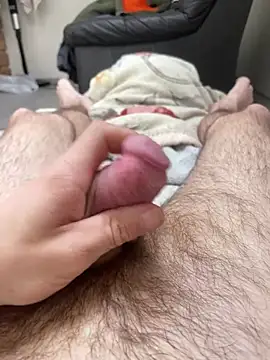 tomasek28 Live XXX Chat