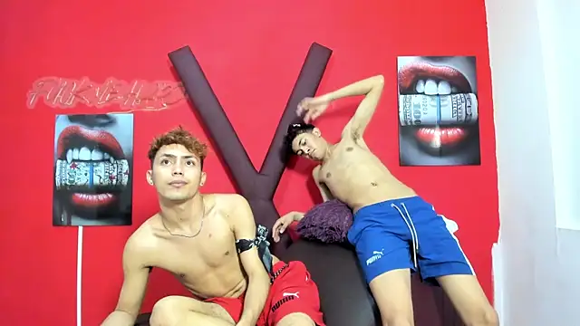 Chat +18 de AVENGER_BOYS2026 ao vivo