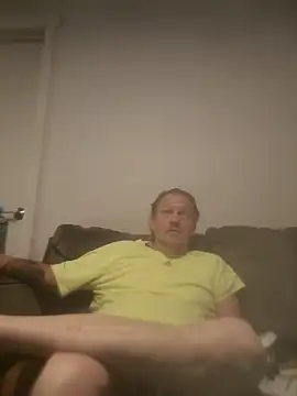 yourMasterisBored élő XXX-chatje