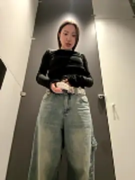 SaintSquirt Live XXX-Chat