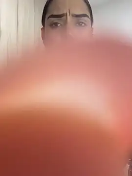 دردشة Sara-77 الجنسية المباشرة