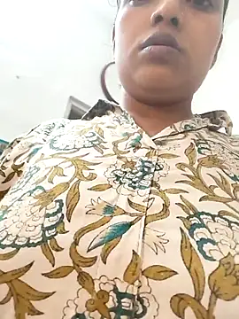 دردشة Hot-Tinaa الجنسية المباشرة