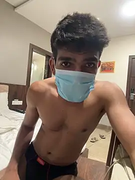 BadBoyTom78 在線直播表演